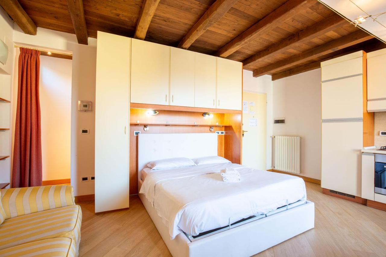 Santo Stefano Apartments - Bolognarooms Экстерьер фото